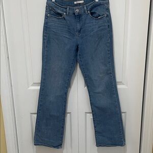 Classic Bootcut Women's Jeans size 8 waist 29, rise 9, inseam 29